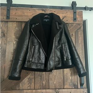 Gorgeous Tommy Hilfiger Sherpa Lined Leather Jacket - SZ XXL